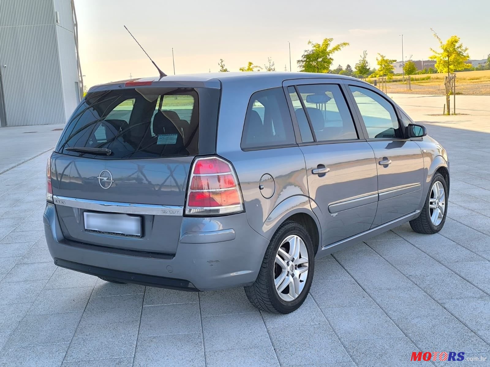 2007' Opel Zafira 1,9 Cdti photo #5