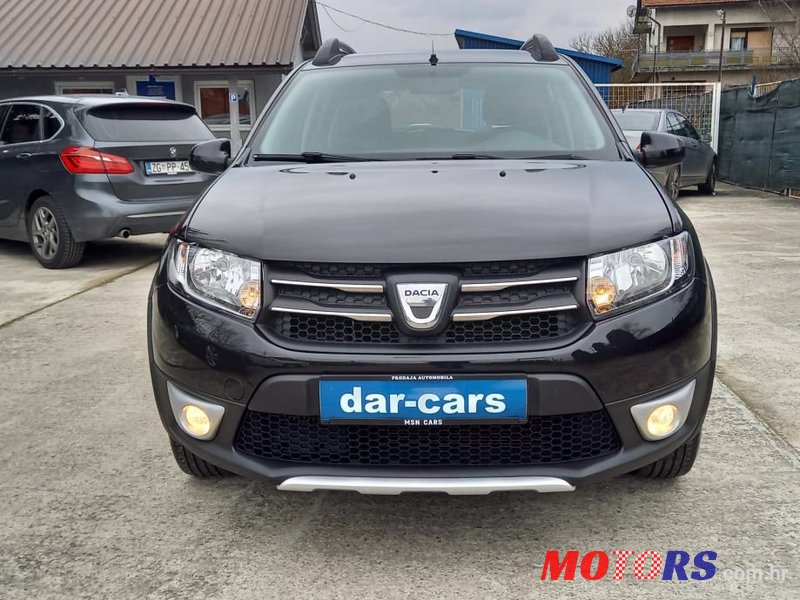 2015' Dacia Sandero photo #5