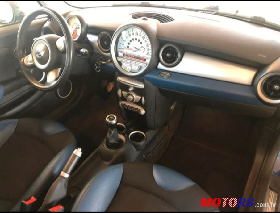 2008' MINI Cooper D photo #4