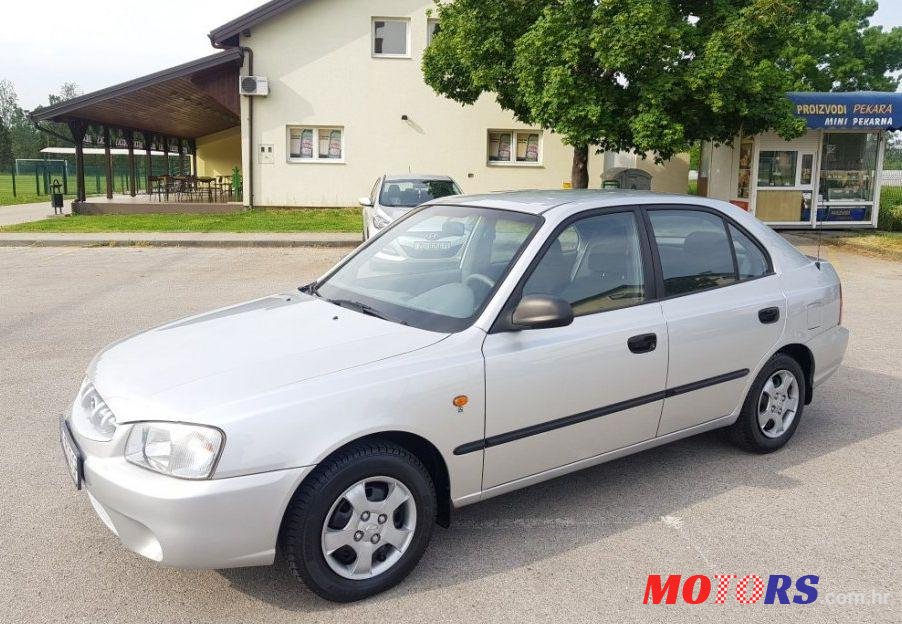 2002' Hyundai Accent 1,3 Gli photo #1
