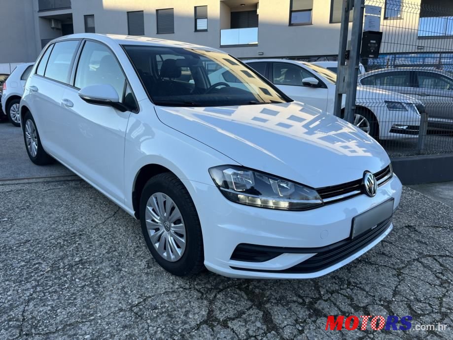 2017' Volkswagen Golf 7 1,6 Tdi photo #1