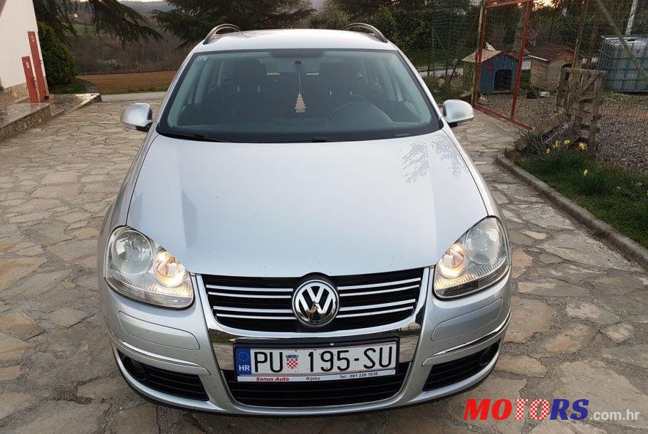 2008' Volkswagen Golf V Variant 1,9 Tdi photo #3