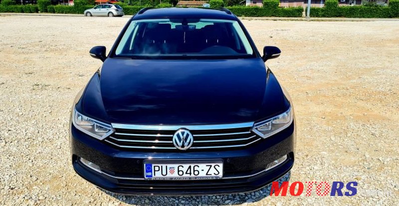 2017' Volkswagen Passat Variant photo #5