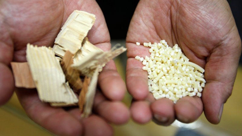 Tougher than steel: Wood pulp could make lighter auto parts