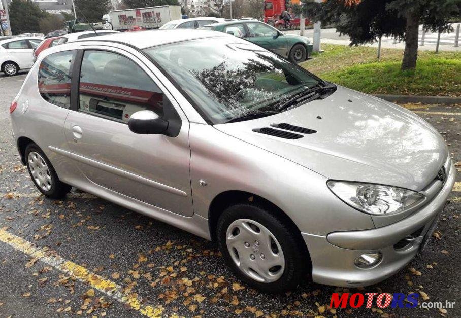 2006' Peugeot 206 206 1,4 photo #1