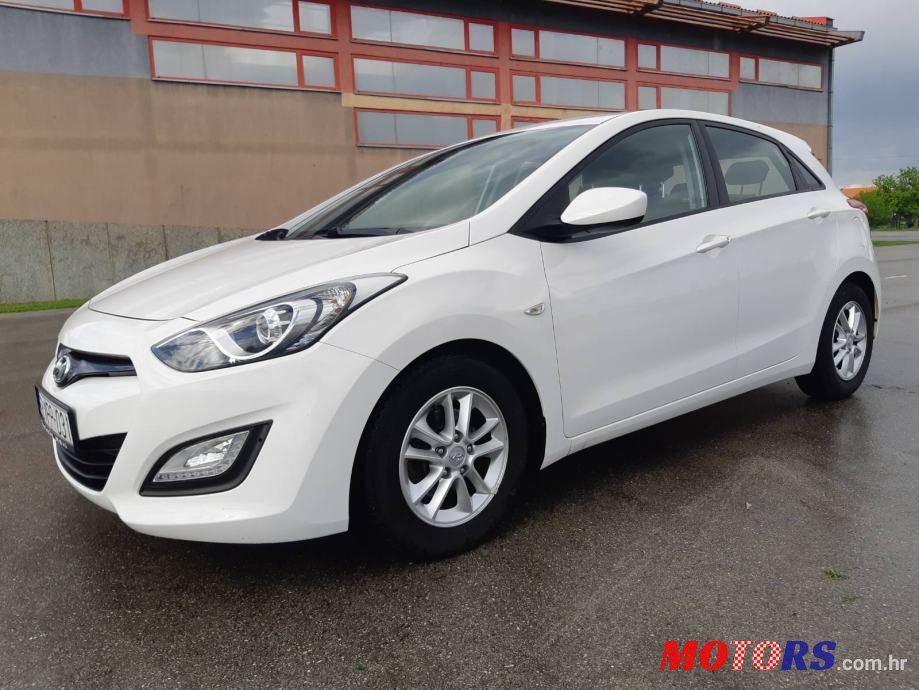 2014' Hyundai i30 1,6 Crdi photo #5