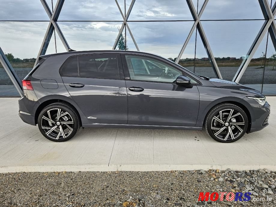 2021' Volkswagen Golf 8 2,0 Tdi photo #5
