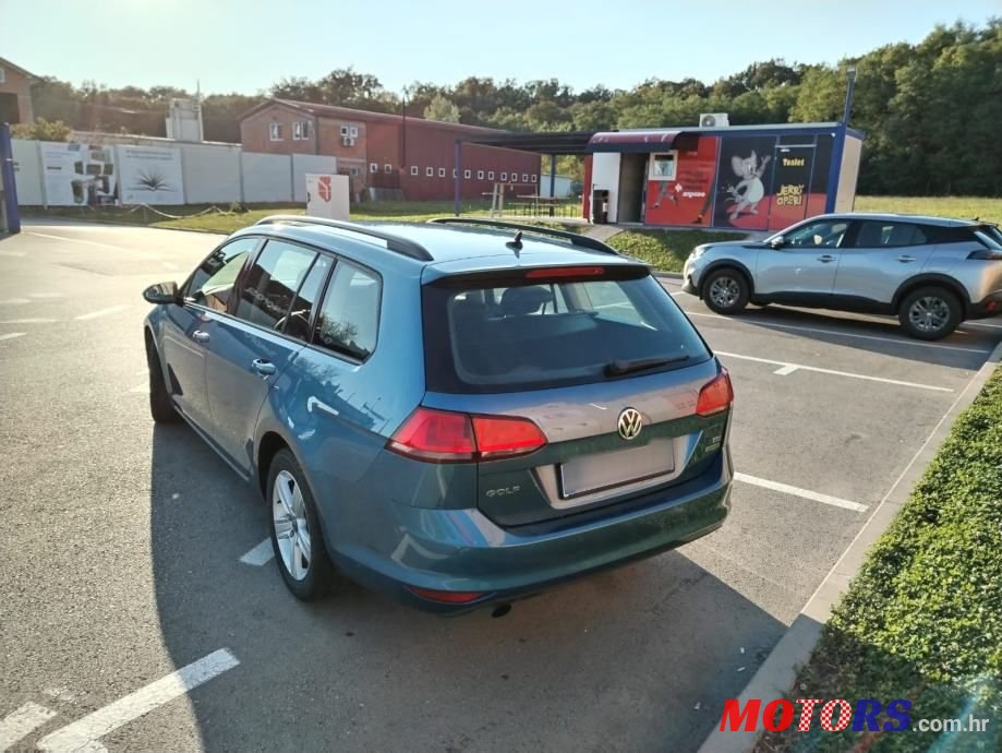 2013' Volkswagen Golf 7 Variant photo #5
