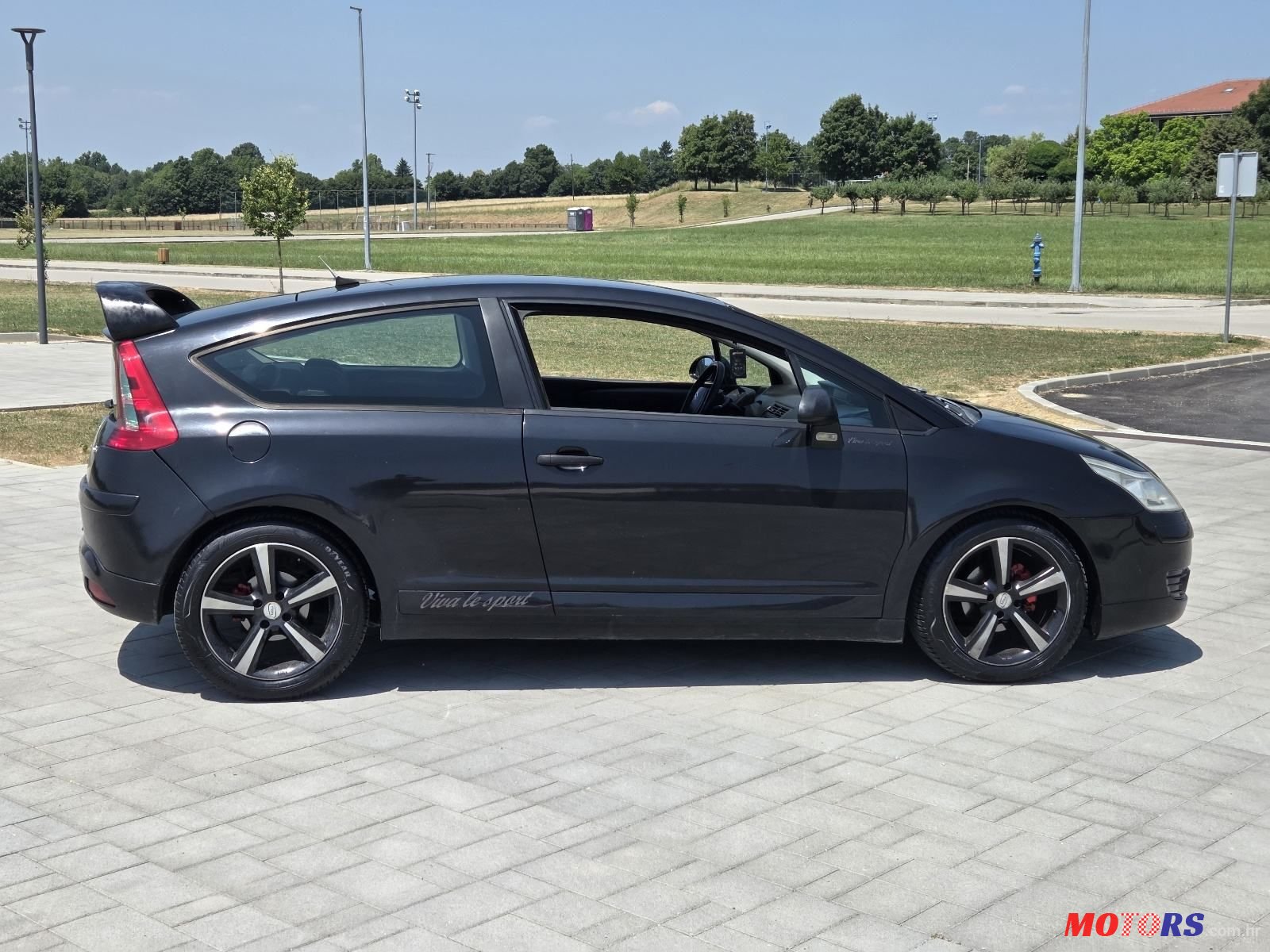 2005' Citroen C4 1,4 I 16V X photo #6