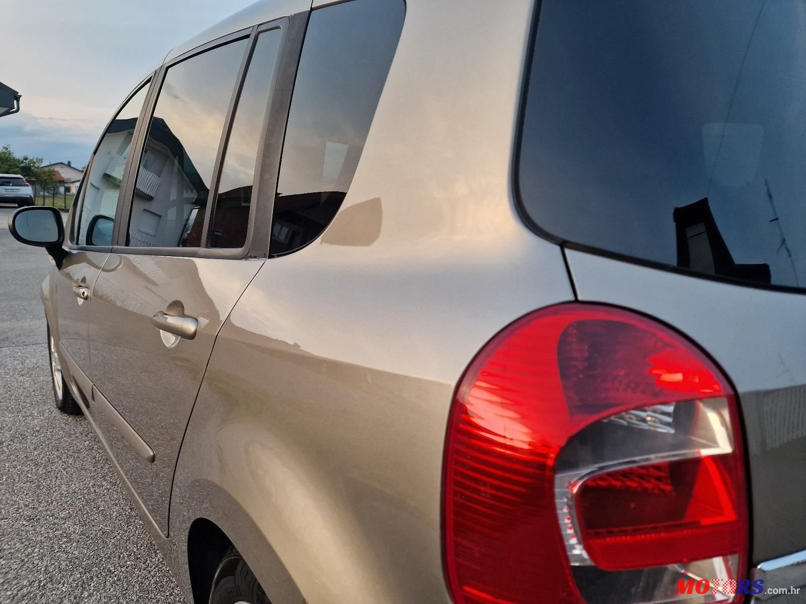 2010' Renault Modus 1,5 Dci photo #5