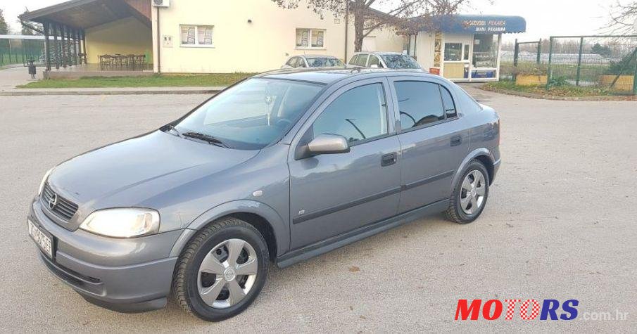 2006' Opel Astra 1,4 photo #1