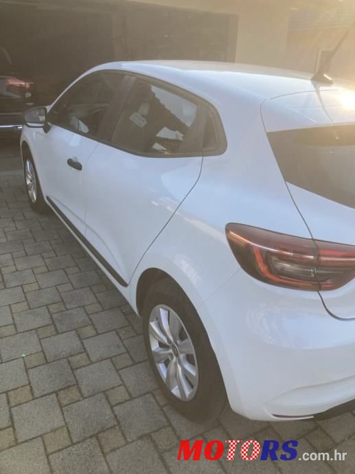 2020' Renault Clio Sce photo #6