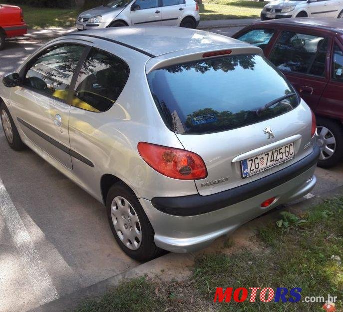 2005' Peugeot 206 206 1,1 photo #1