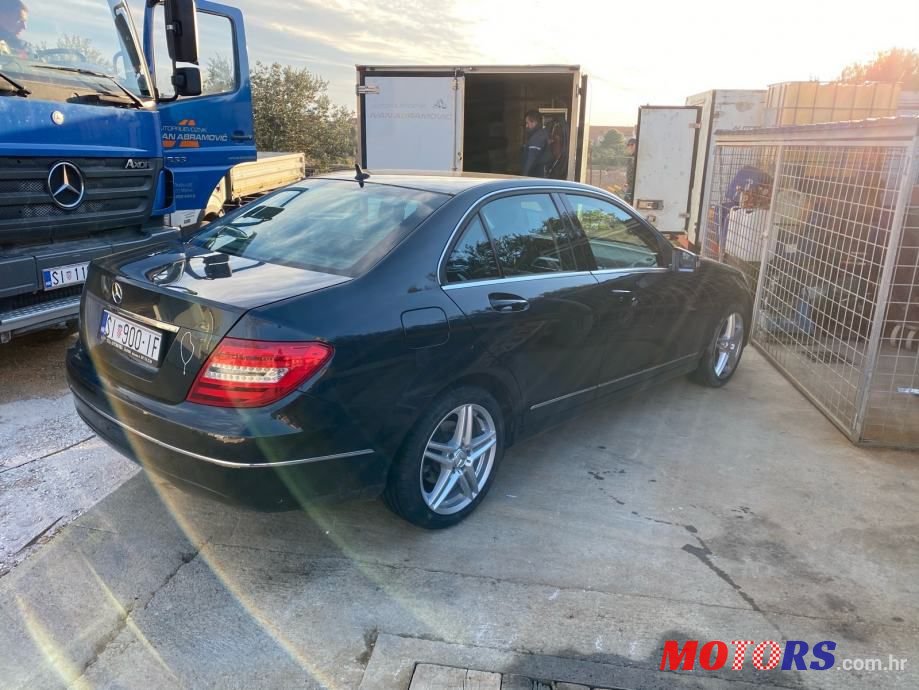 2013' Mercedes-Benz C-Klasa 180 Cdi photo #3