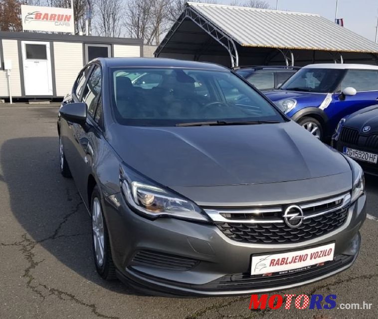 2017' Opel Astra 1.6 Cdti photo #1