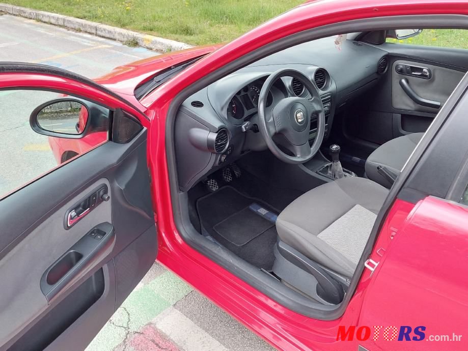 2005' SEAT Cordoba 1.4 photo #6