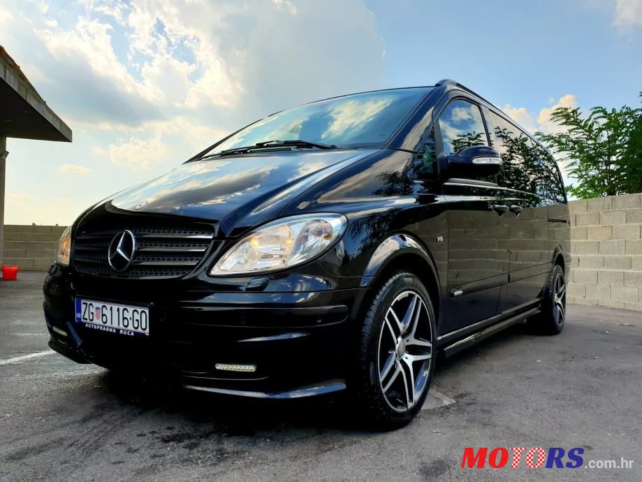 2008' Mercedes-Benz Viano photo #4