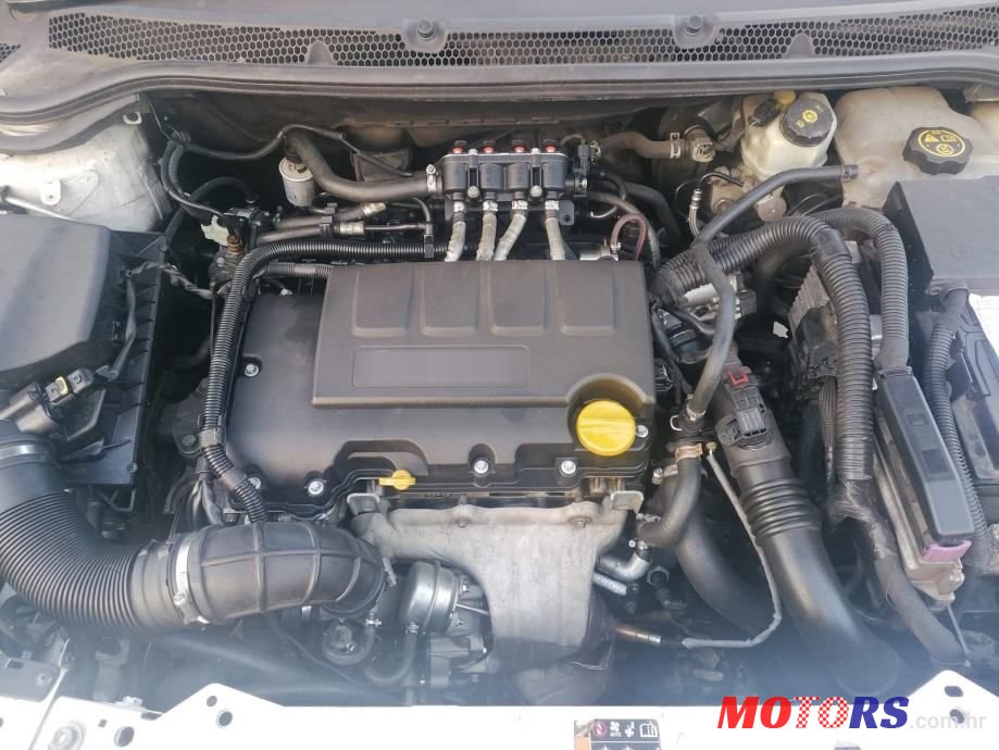 2015' Opel Astra Karavan photo #6