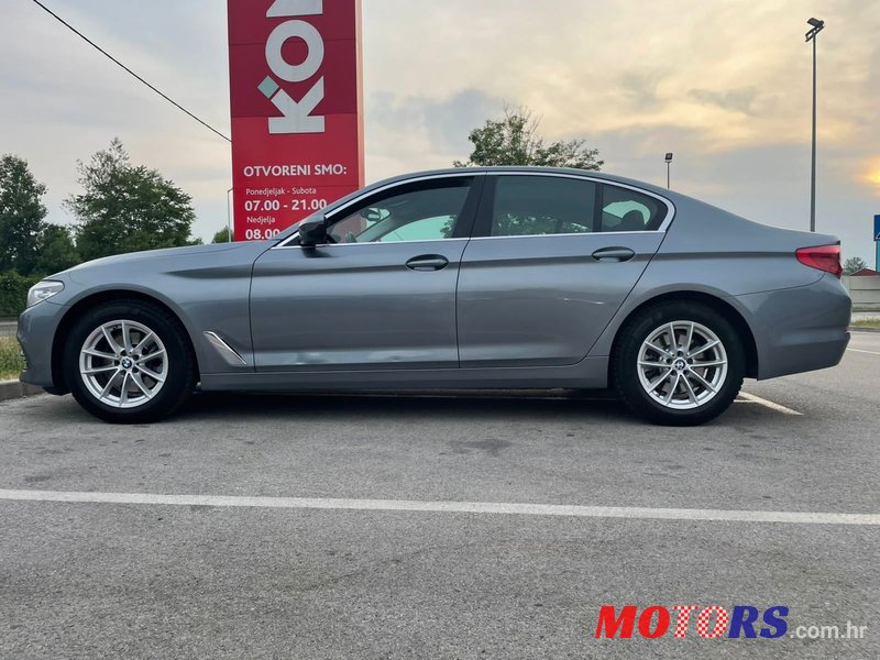 2017' BMW Serija 5 520D photo #6