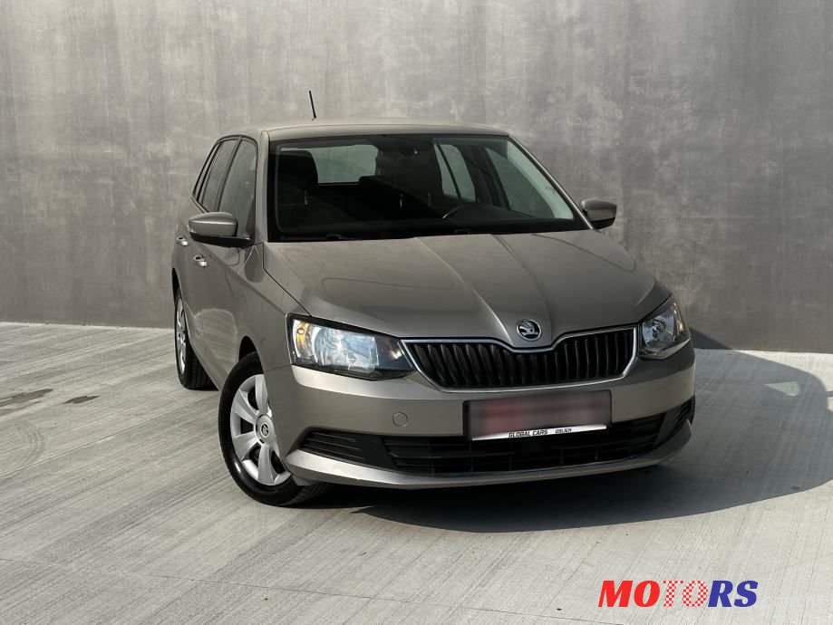 2016' Skoda Fabia Combi photo #4