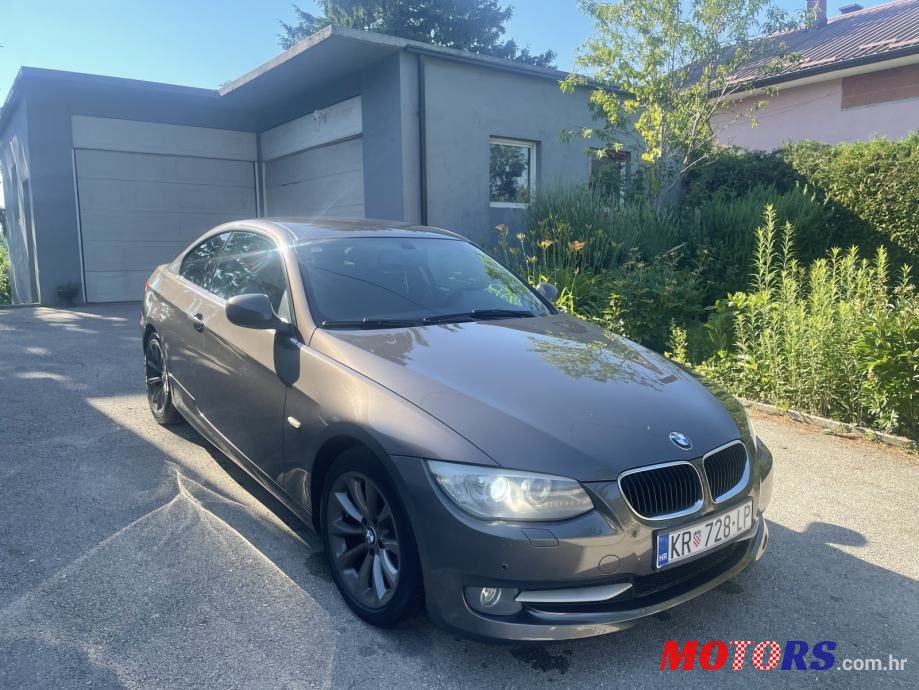2010' BMW Serija 3 320D photo #1