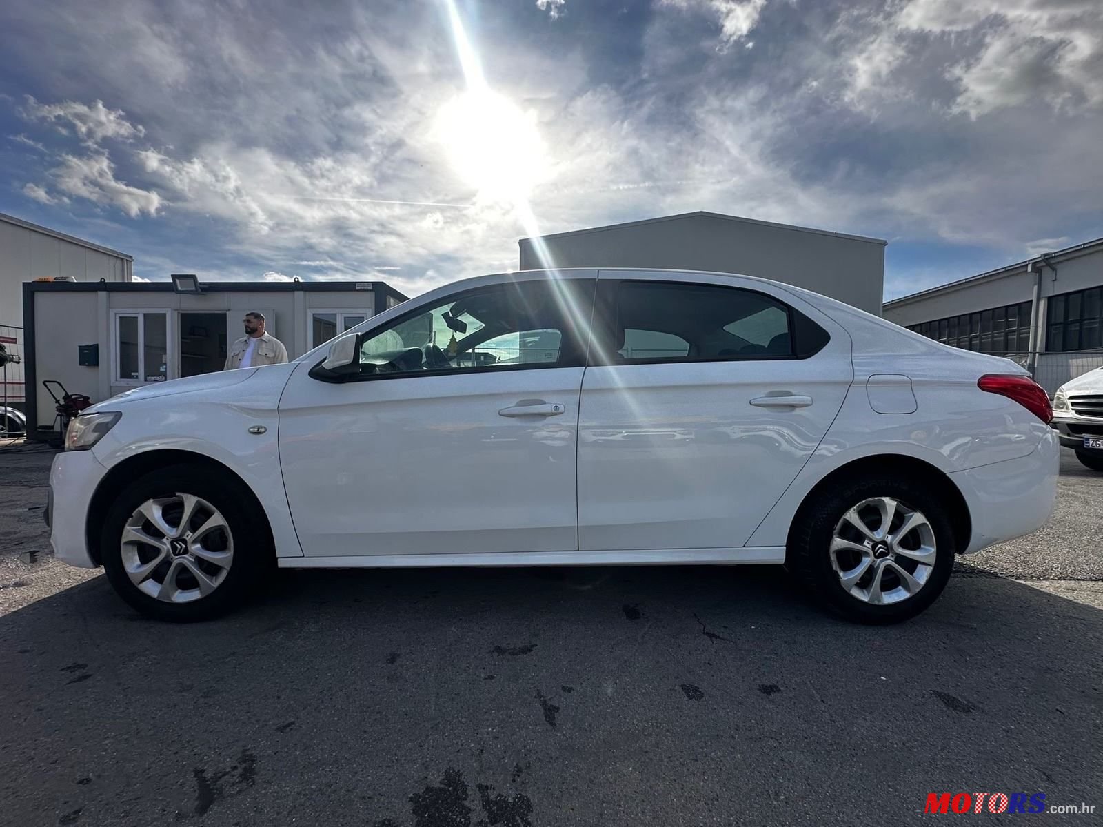 2017' Citroen C-Elysee Bluehdi photo #5