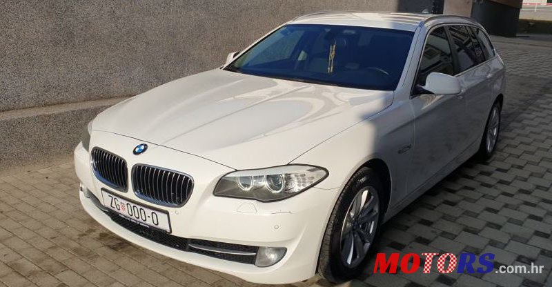 2013' BMW Serija 5 520D photo #1