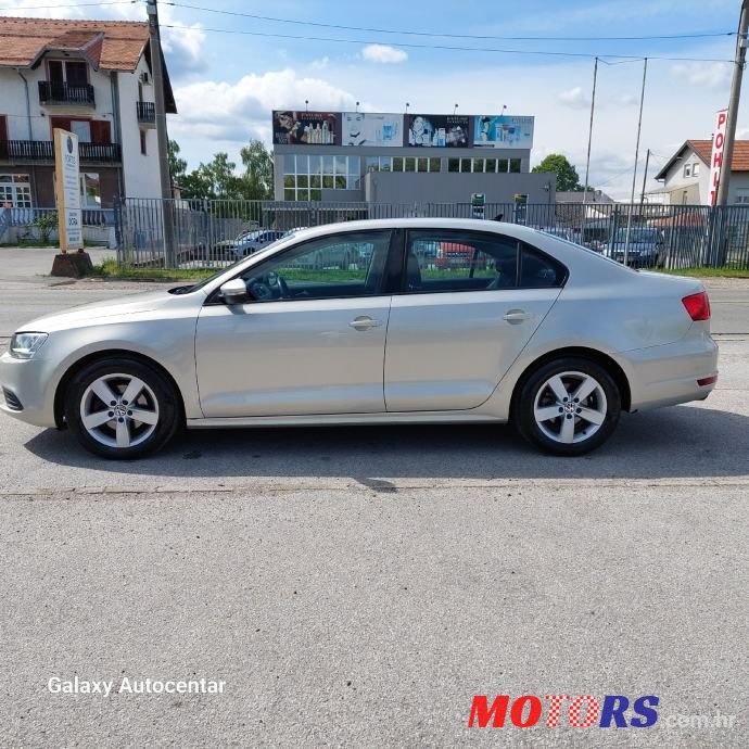 2012' Volkswagen Jetta 1,6 Tdi photo #4
