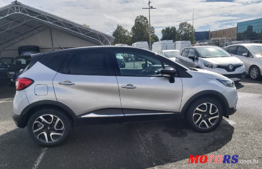 2016' Renault Captur photo #4