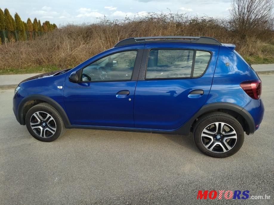 2020' Dacia Sandero photo #4
