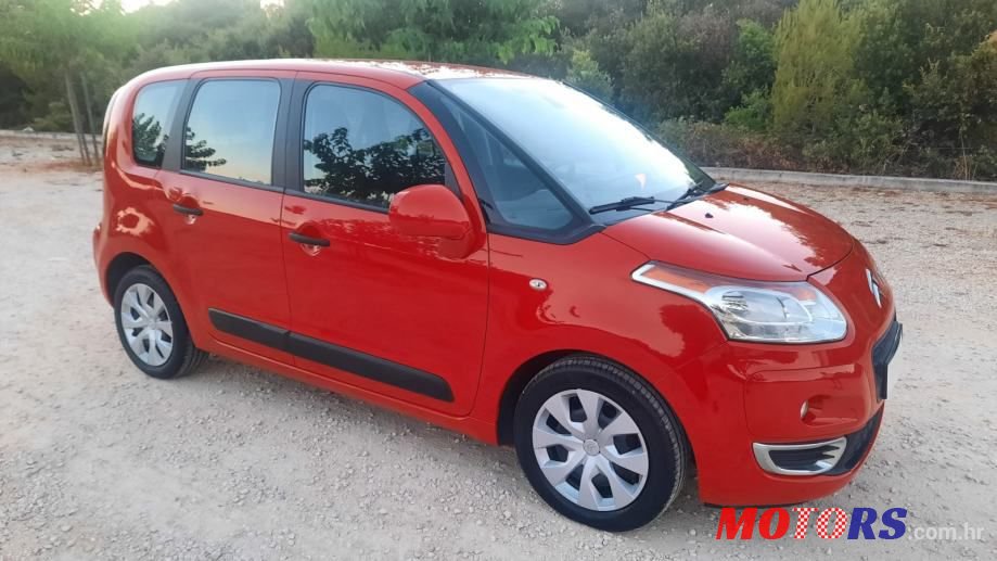 2012' Citroen C3 Picasso photo #3