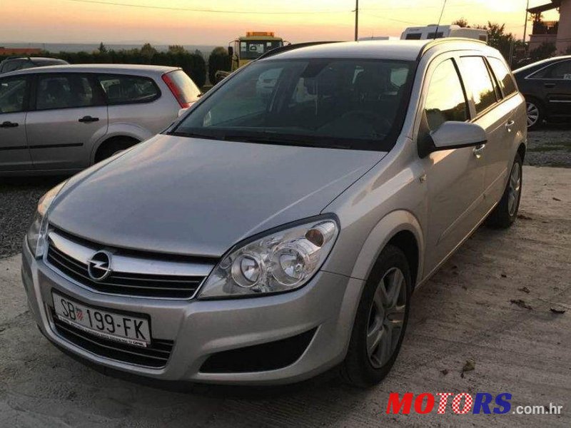 2009' Opel Astra 1,7 Cdti Eco photo #2