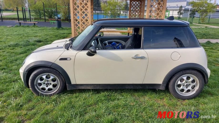 2005' MINI Cooper photo #5