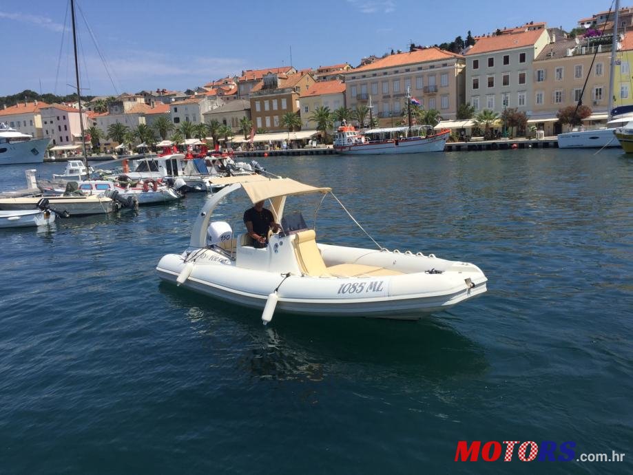 2010' Yamaha Domar photo #1