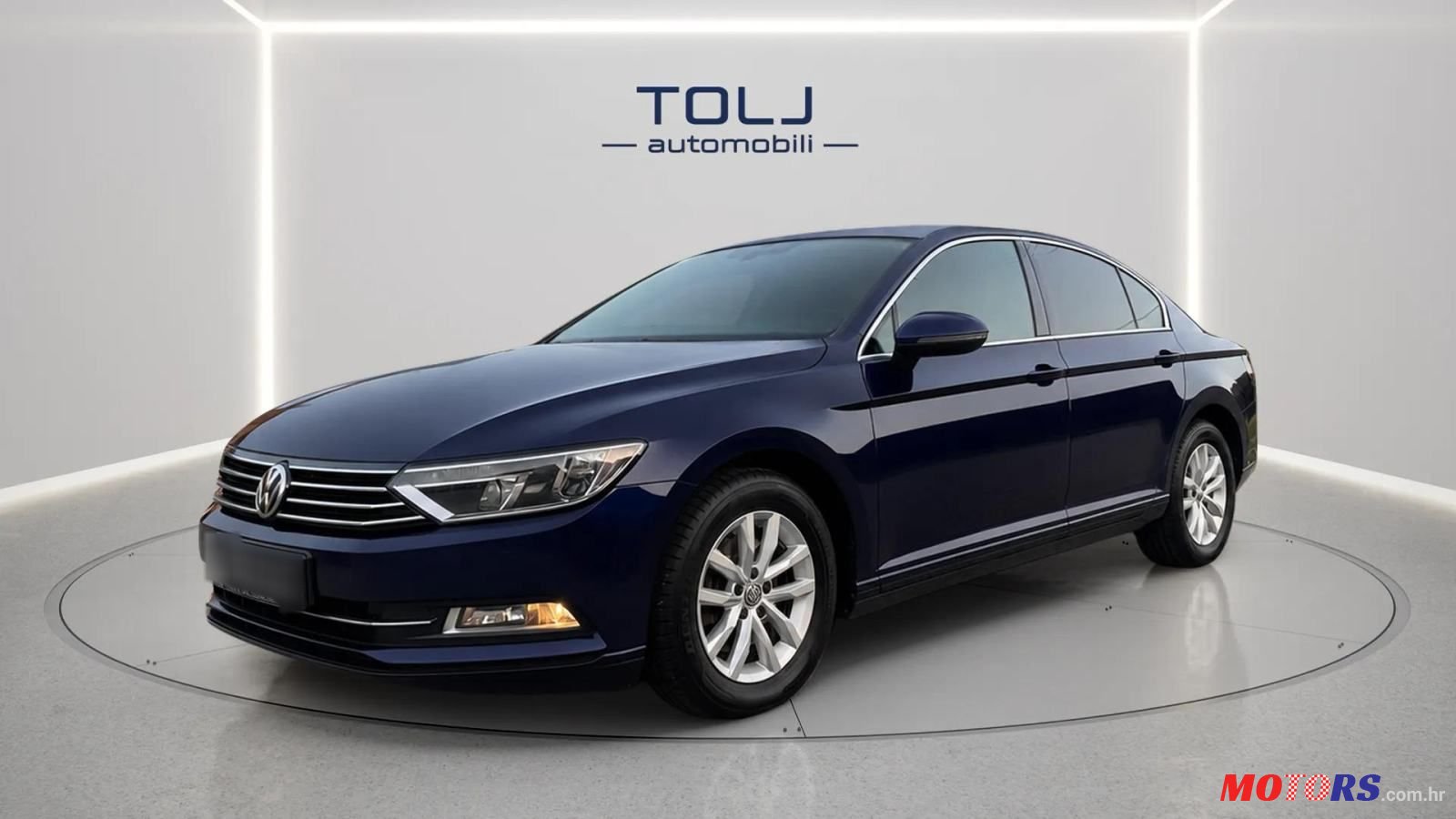2019' Volkswagen Passat photo #1