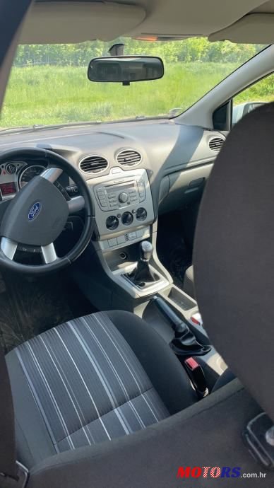 2009' Ford Focus 1,6 photo #4