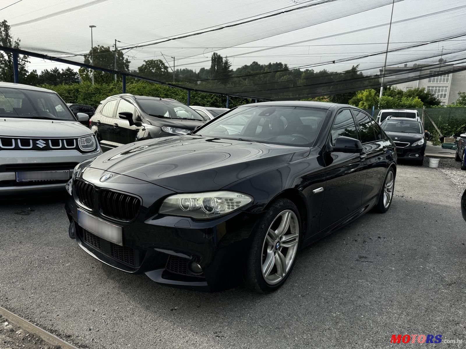 2012' BMW Serija 5 530Xd photo #1