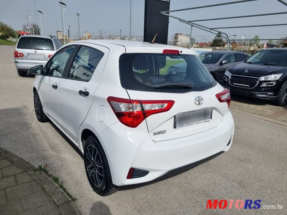 2017' Toyota Yaris 1,0 Vvt-I photo #5