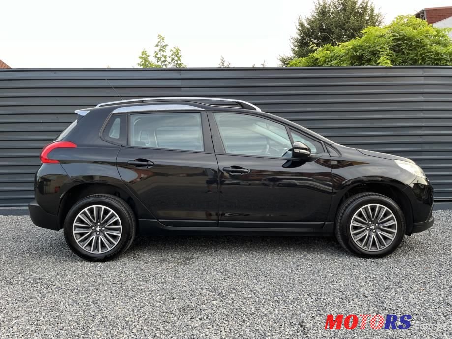 2015' Peugeot 2008 1,2 Vti photo #6