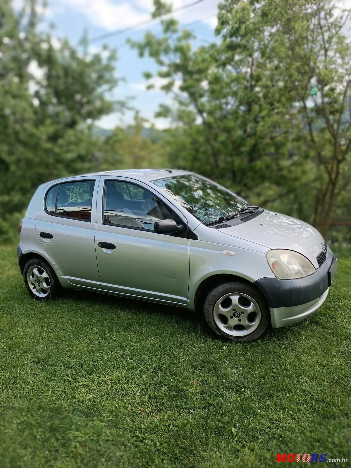2002' Toyota Yaris 1,0 Vvt-I photo #1