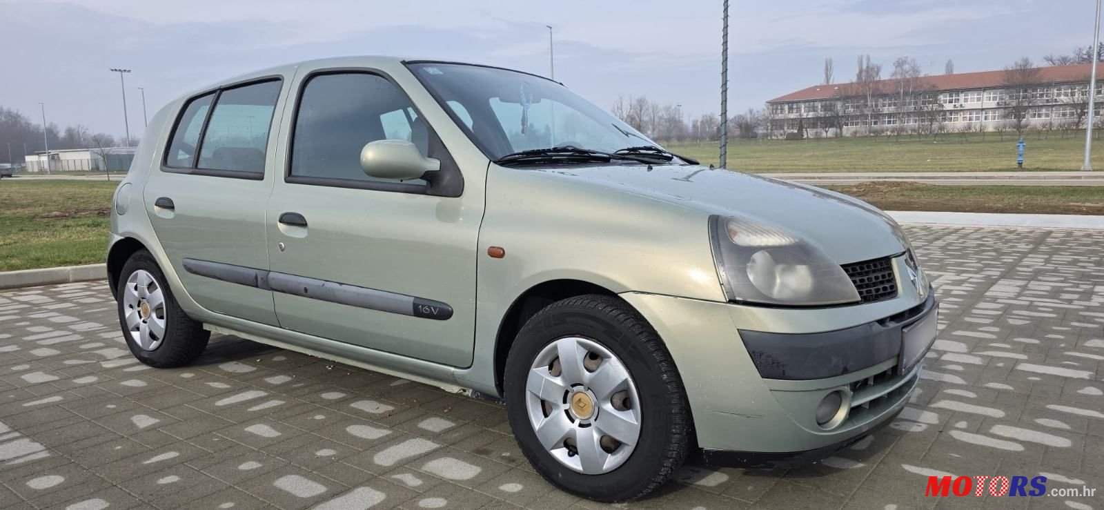 2002' Renault Clio 1,2 16V photo #4