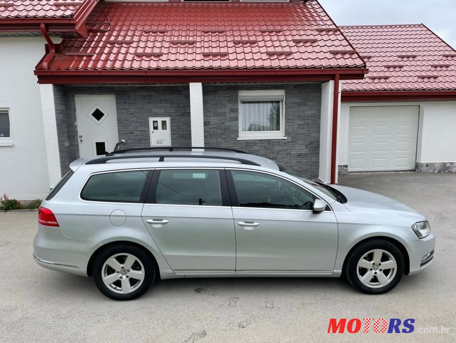 2013' Volkswagen Passat Variant photo #4