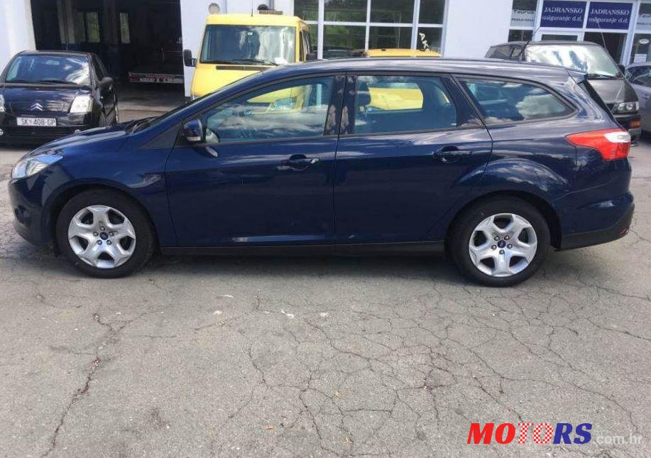 2013' Ford Focus Karavan photo #1