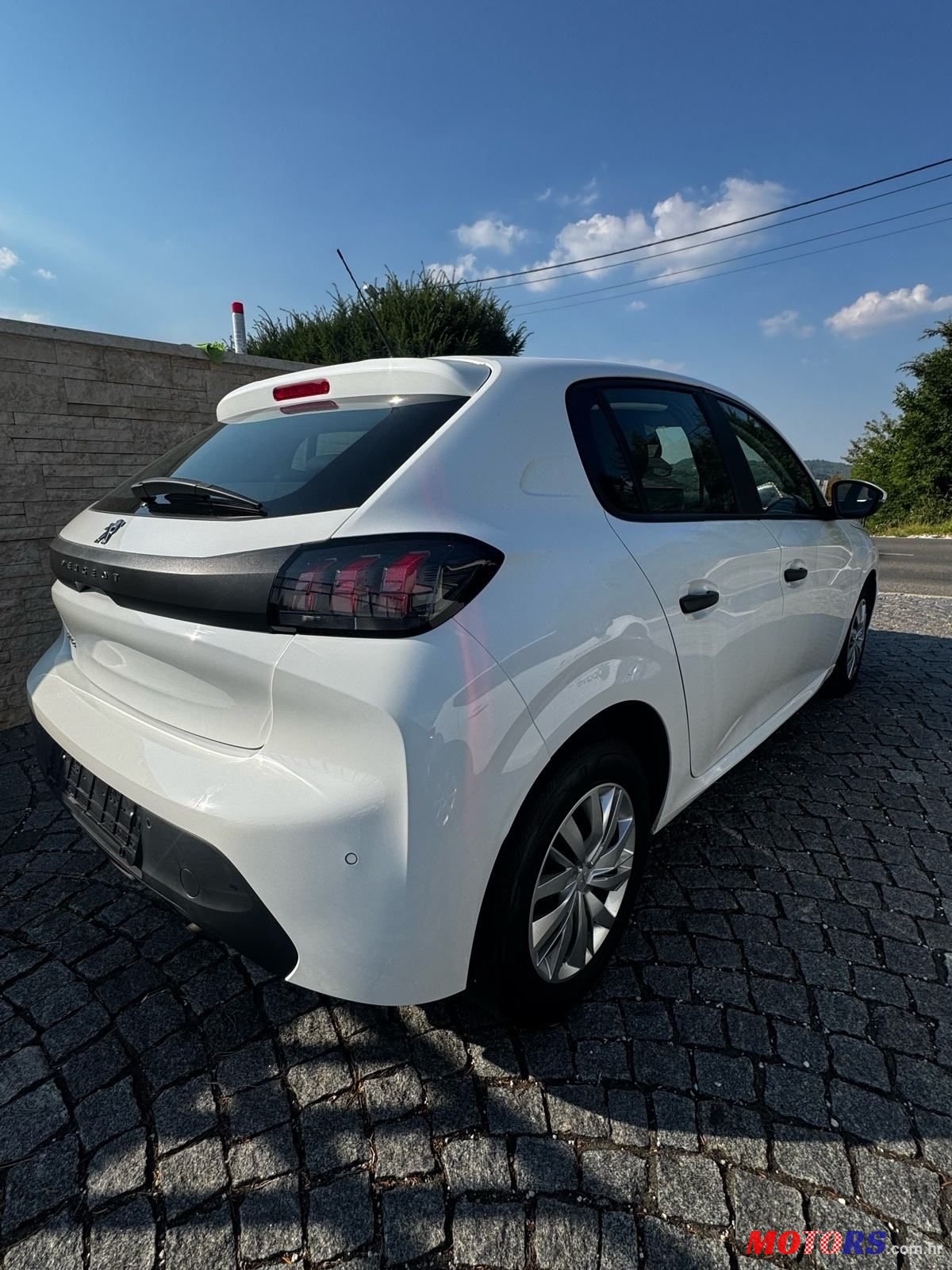 2021' Peugeot 208 1,2 Puretech photo #5