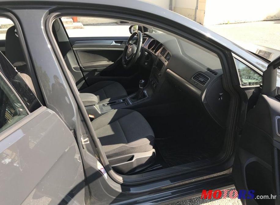 2014' Volkswagen Golf VII photo #2