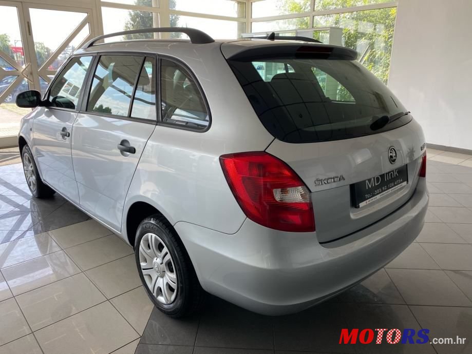 2013' Skoda Fabia Combi photo #6