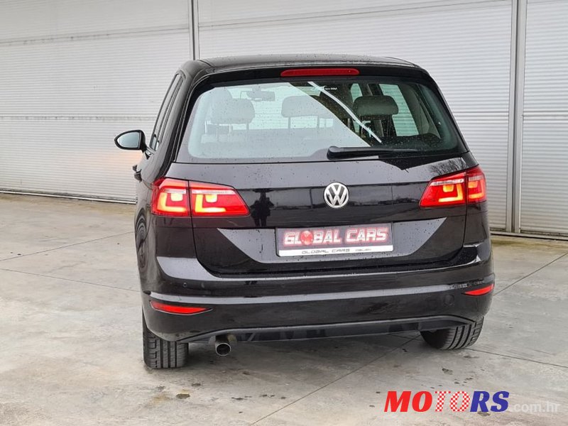 2014' Volkswagen Golf Sportsvan photo #5