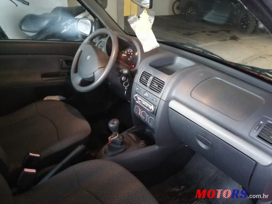 2007' Renault Clio 1,2 16V photo #2