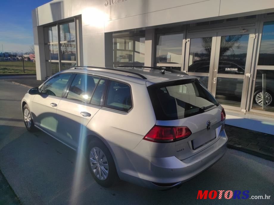 2013' Volkswagen Golf VII 1,6 Tdi photo #3