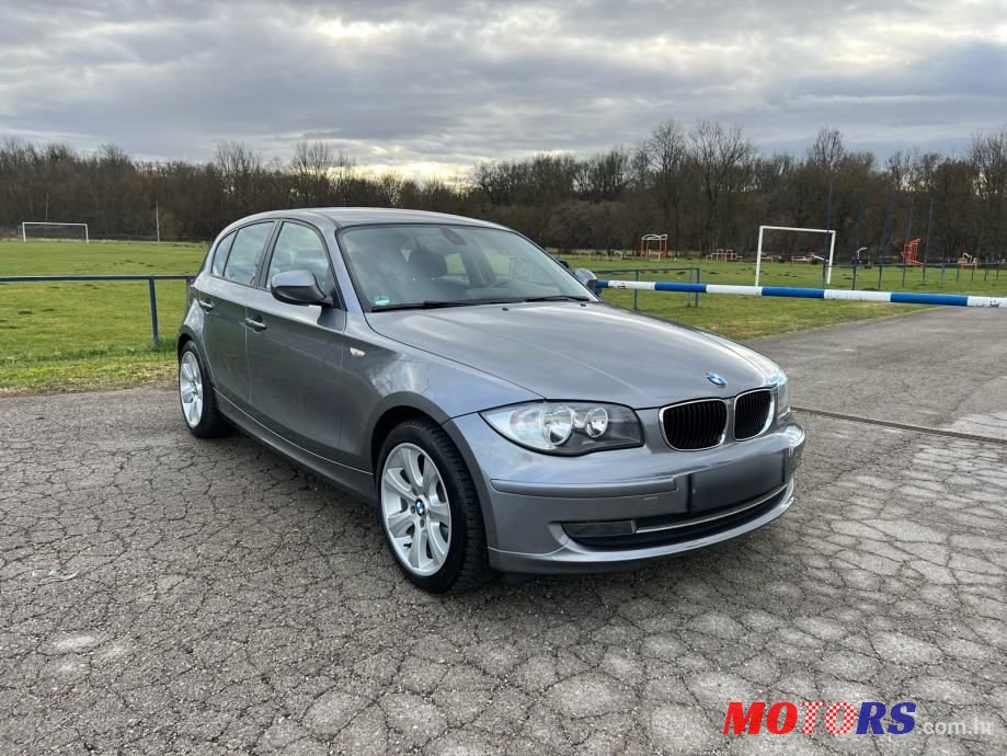 2011' BMW Serija 1 118D photo #3